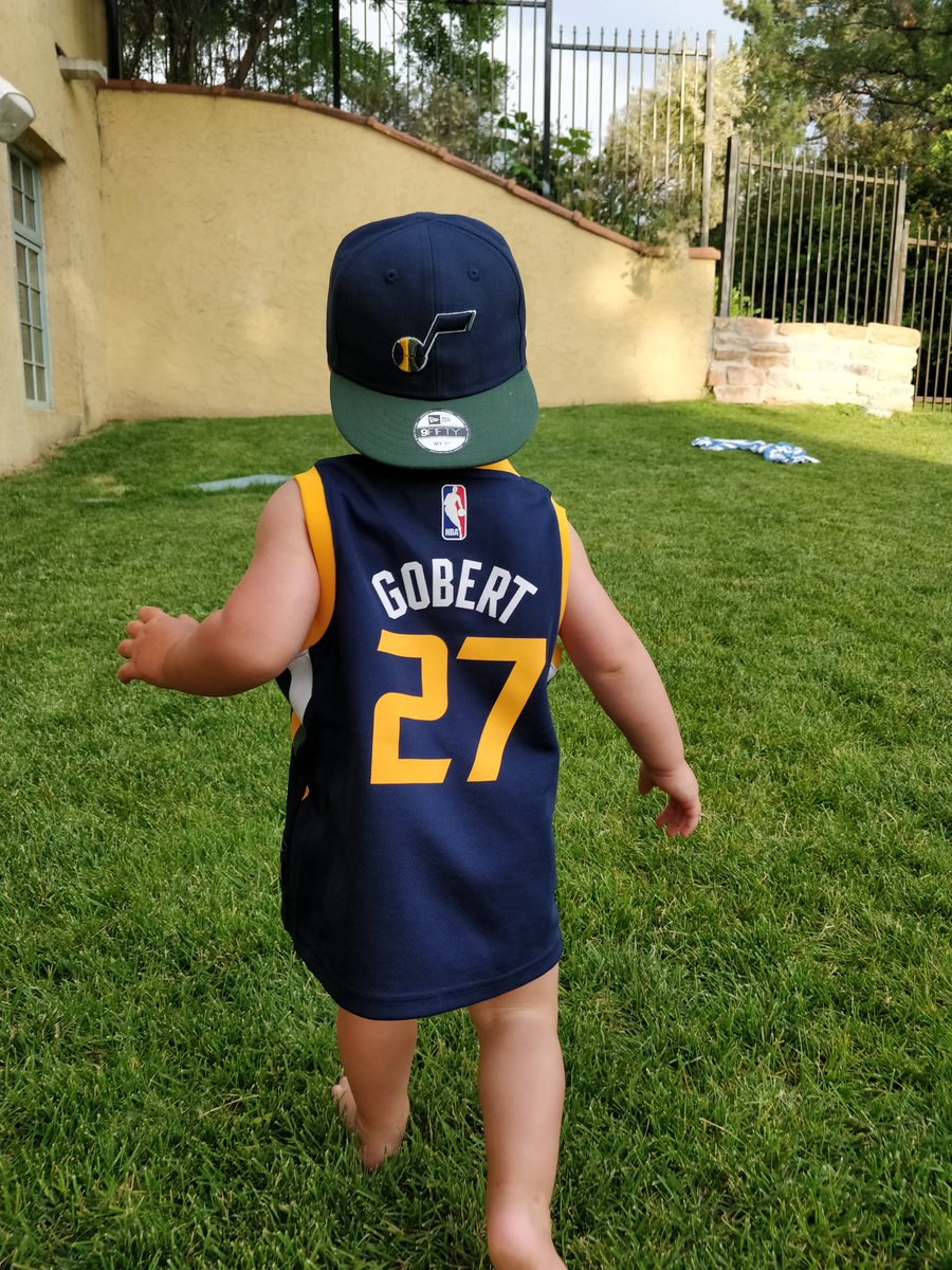 dsjenson's tweet photo. Let's go Jazz! #TakeNote https://t.co/iZLaiDF7MN