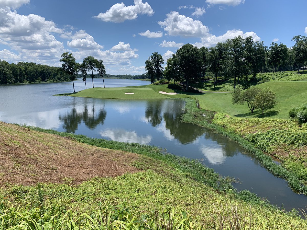 PhilipArrigo's tweet photo. Great week with my team at the @AJGAGolf #RolexGirls, hosted by the spectacular Robert Trent Jones GC, 4x host of the @PresidentsCup! https://t.co/StLEYyPhBL