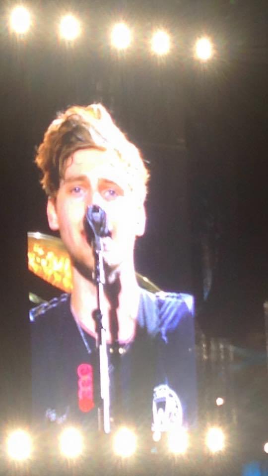 mellielftv's tweet photo. Throw back to ROWYSO at Jones beach in 2015 #rowyso https://t.co/eQ3JNxSWPk
