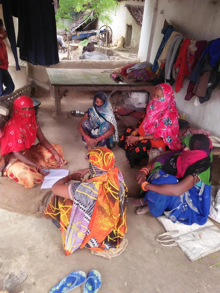 RGMVP's tweet photo. #LeadershipAtWork Ms Chanda from Sevapuri has visited house of covid affected families. Discussed hehabilitation plans preventive measures of COVID 19. Varanasi @ourpeoplemovemt #Organize #Empower #SelfHelp #WomenInHealth #StopThirdWave https://t.co/FRPGhnfDg8