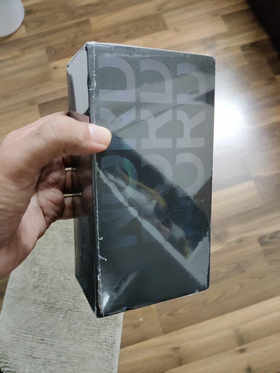geekyranjit's tweet photo. Got the retail unit of OnePlus Nord CE last night, seriously mixed thoughts and opinions, very different considering it's a OnePlus smartphone.

Will post the video later today. https://t.co/hgQejm6VVs