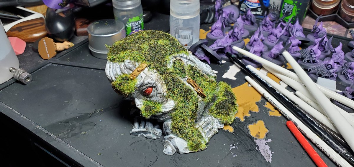 BrushLickaNym's tweet photo. Didn't forget today's #MiniADay! Well... barely! Here is a terrain piece. Came out fantastic considering I fucked up quite a bit. https://t.co/bm9V3RBnjU