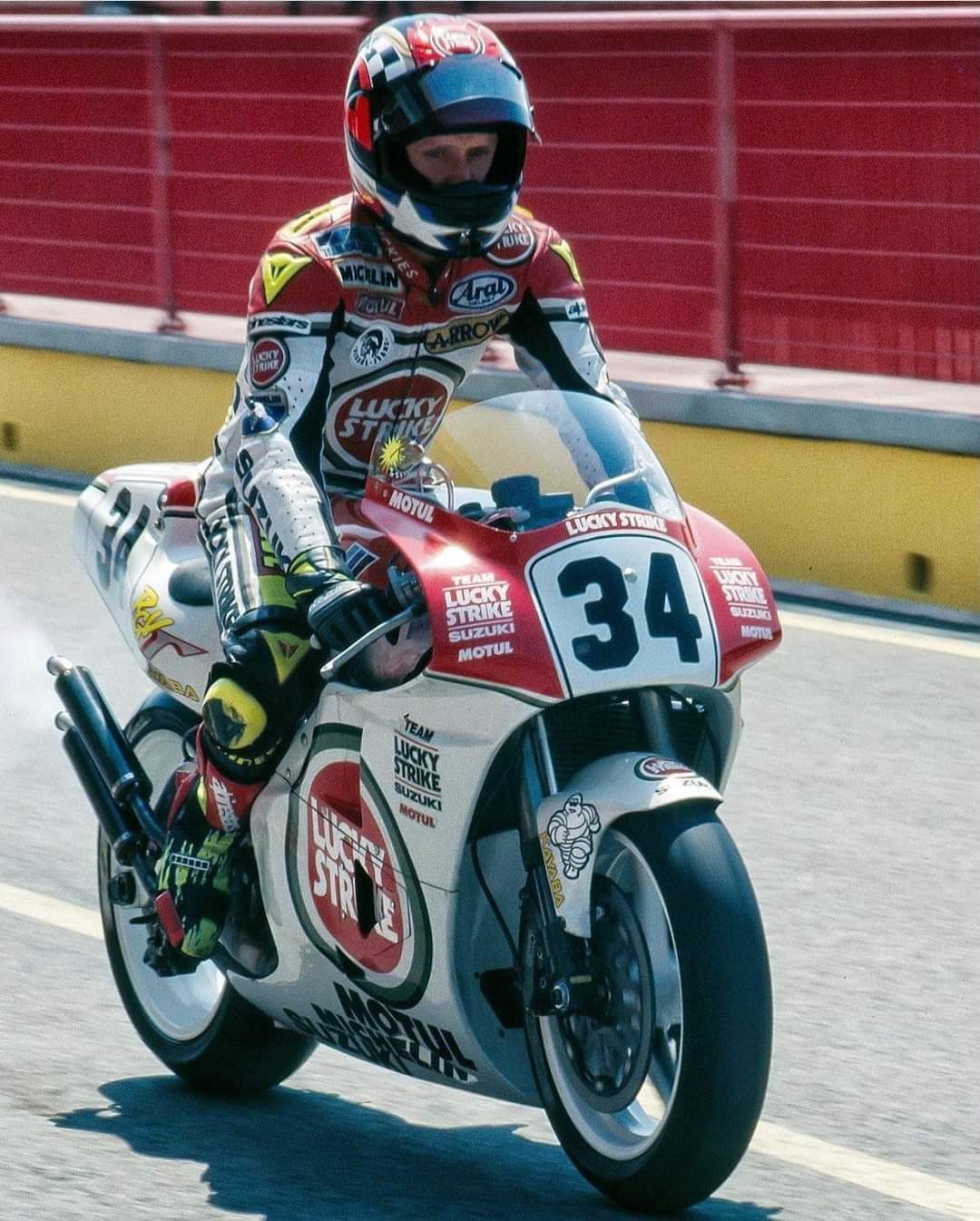 赤字超特価，大得価 ラッキーストライク ケビンシュワンツ レーシング