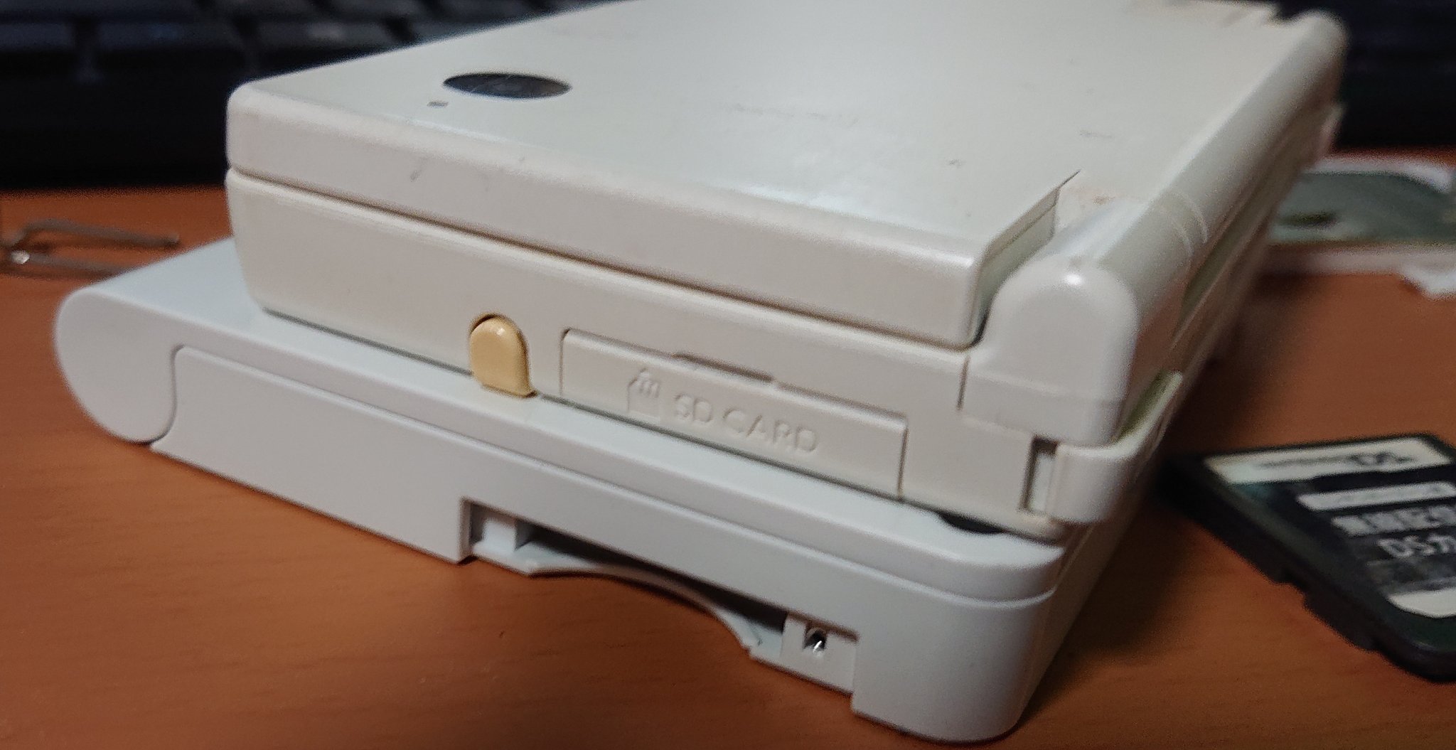 ニンテンドーDS ニンテンドーゾーン用 店頭無線配信ボックス - ゲーム ニンテンドーDS ニンテンドーゾーン用 店頭無線配信ボックス - ゲーム