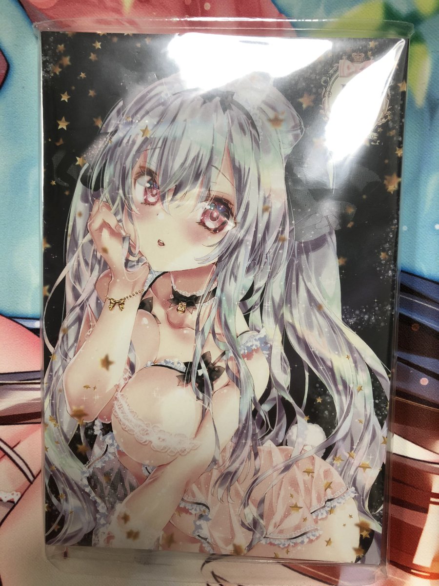 明日はお買い上げの方におまけでこのポスカおつけしますね💁‍♀️持ってる方は保存用にしてくださいw
#サンクリ 