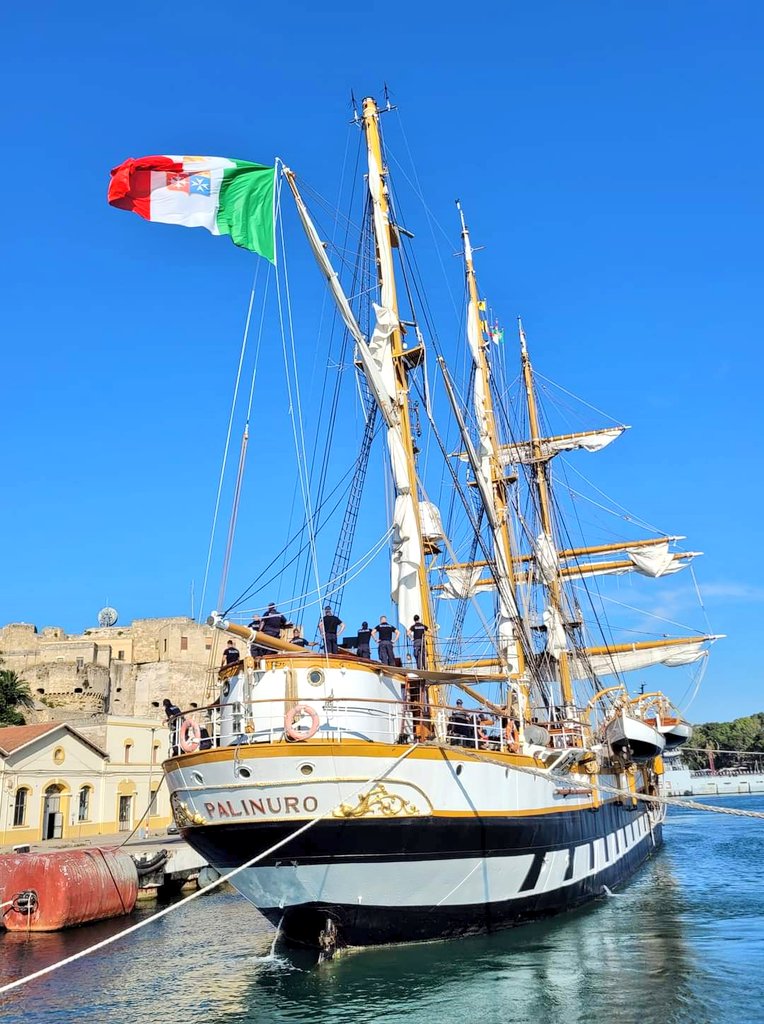 FlMichele69's tweet photo. Special guest today for the Naval Base of #Brindisi:
Training Ship ⛵ Palinuro A5311
#ItalianNavy🇮🇹
Built: Nantes 1925🇨🇵
Service:1955-present🇮🇹
The ⛵ is current engaged with the training cruise of the students of the #MorosiniNavalCollege #Venice
@ItalianNavy
@guardiacostiera https://t.co/FP4Tcwhfrj