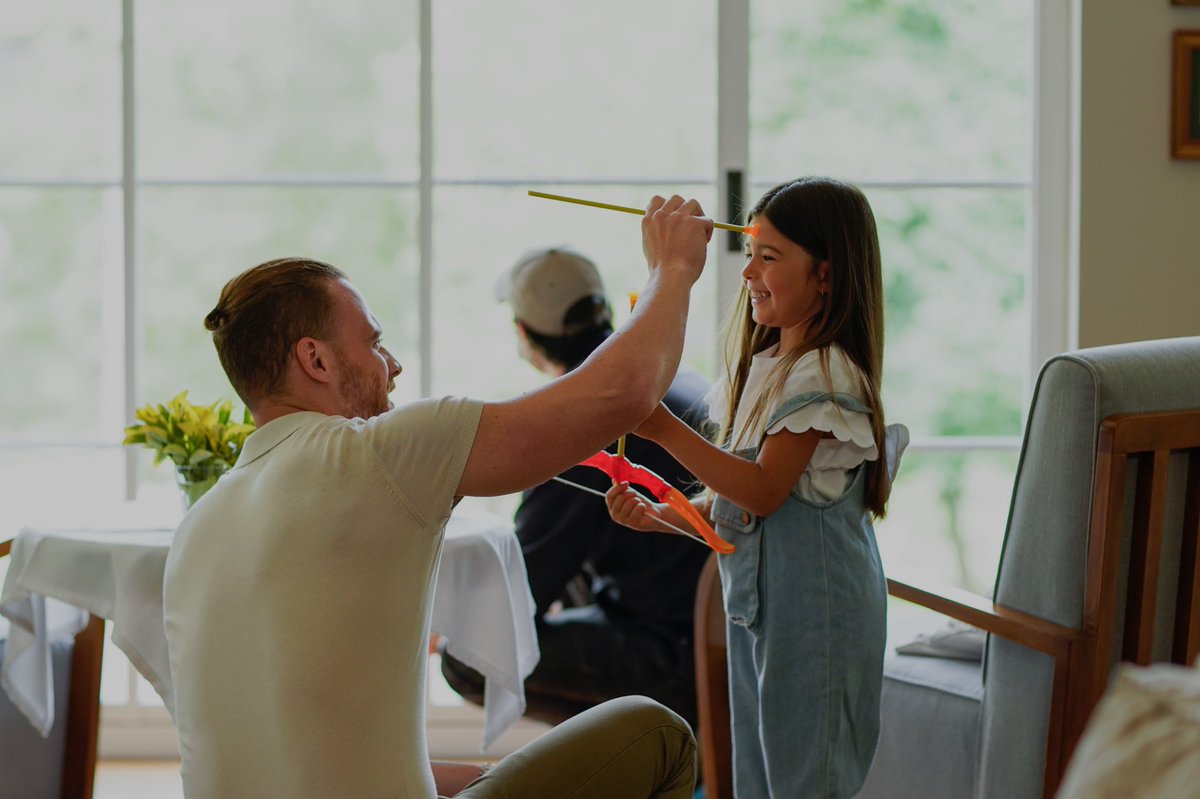 SenCalKapimiOFC's tweet photo. 📷| New photo of Kerem and Maya on the set of 41 episode, what a cuteness 😭

• #SenÇalKapımı • #EdSer 
• #HandeErçel • #KeremBürsin https://t.co/wyAPJSVLip