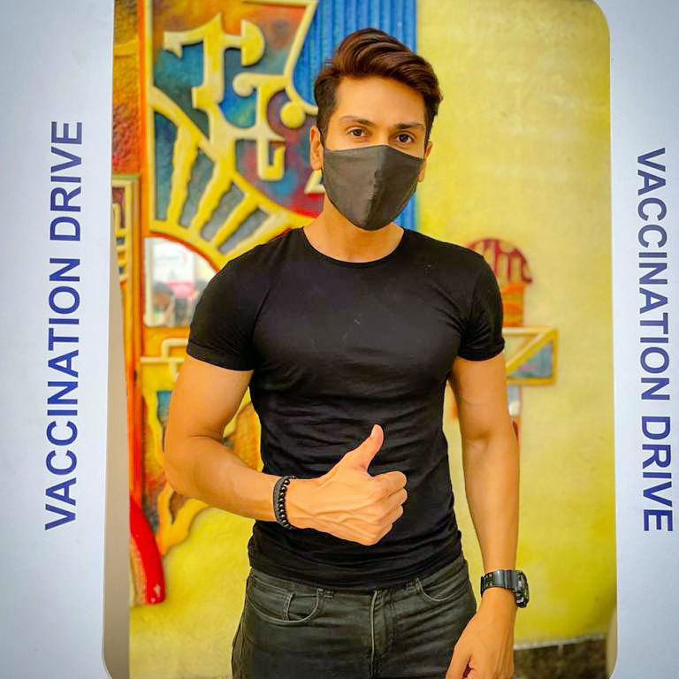 rishikesh_ingle's tweet photo. #covid_19 #vaccinated https://t.co/qDruZqTmOx