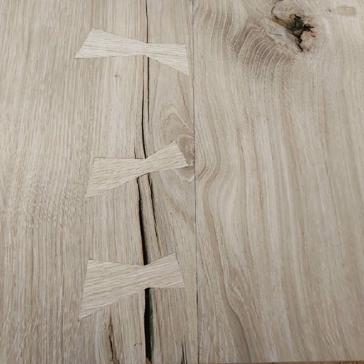 lascube's tweet photo. #assemblage #noeud #papillon #artisanat d' #art #atelier à #ainhoa #euskalherria #paysbasque https://t.co/MjrJy8Qvrs