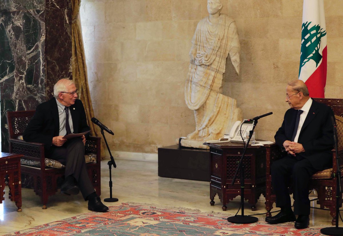 JosepBorrellF's tweet photo. J’ai commencé ma visite au #Liban ce matin avec un entretien avec son excellence, le Président Aoun @LBpresidency.

J’ai passé un message de solidarité de l’UE envers la population libanaise mais aussi pour exiger que la classe politique prenne ses responsabilités. https://t.co/qSaGLtD3hO