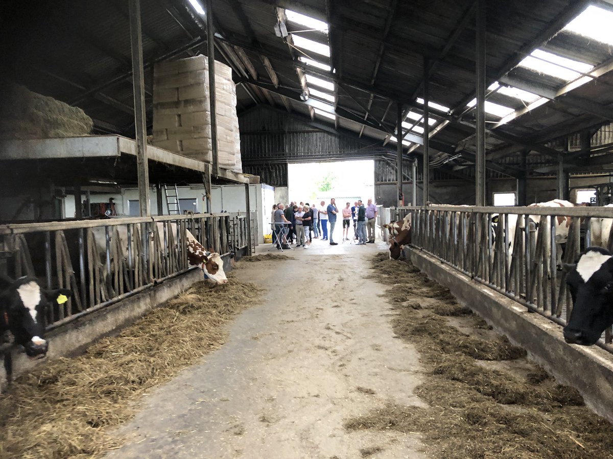 KeesCDA's tweet image. Samen met veel raadsleden op werkbezoek #LTO om uitleg te krijgen over kleine agrarische windmolens. Belangrijk!