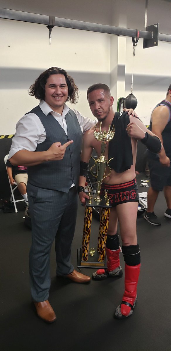 JapanDrew_84's tweet photo. Congratulations to Amazing Jr for winning the VWE Cup 2021 in Orange County #VWE be sure to catch the match on their YouTube page at VWE TV. #prowrestling #luchahomies #luchalibre #strongstyle #fightingspirit #puroresu https://t.co/Kw6gP1HJLA
