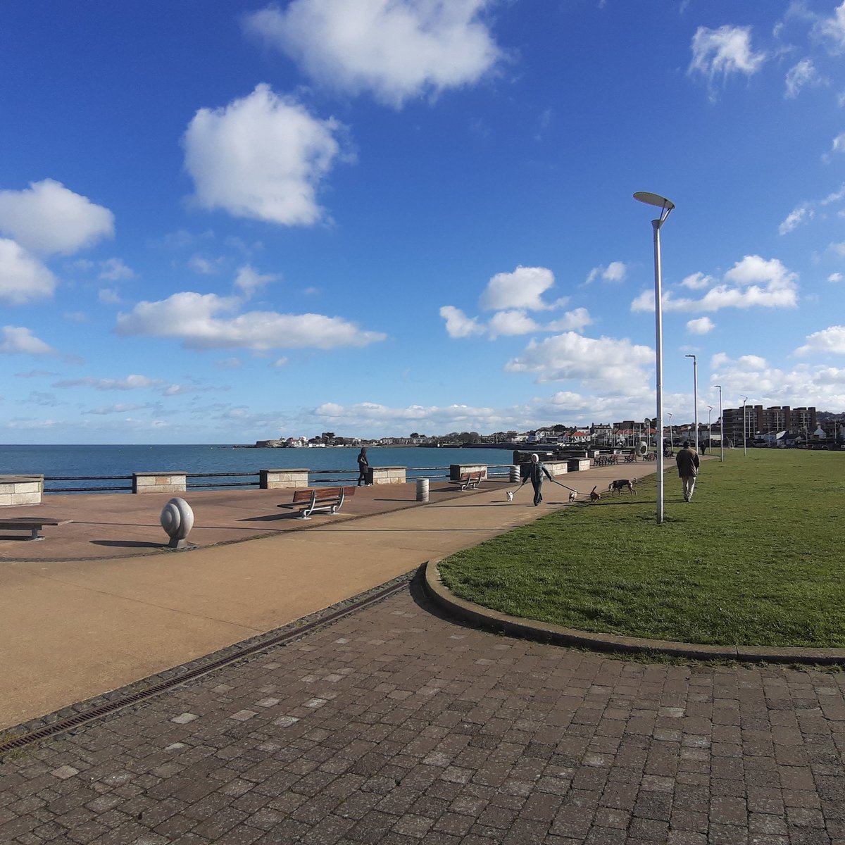 greenbikes_ie's tweet image. Good morning #DunLaoghaire #dlrcc #goodmorning