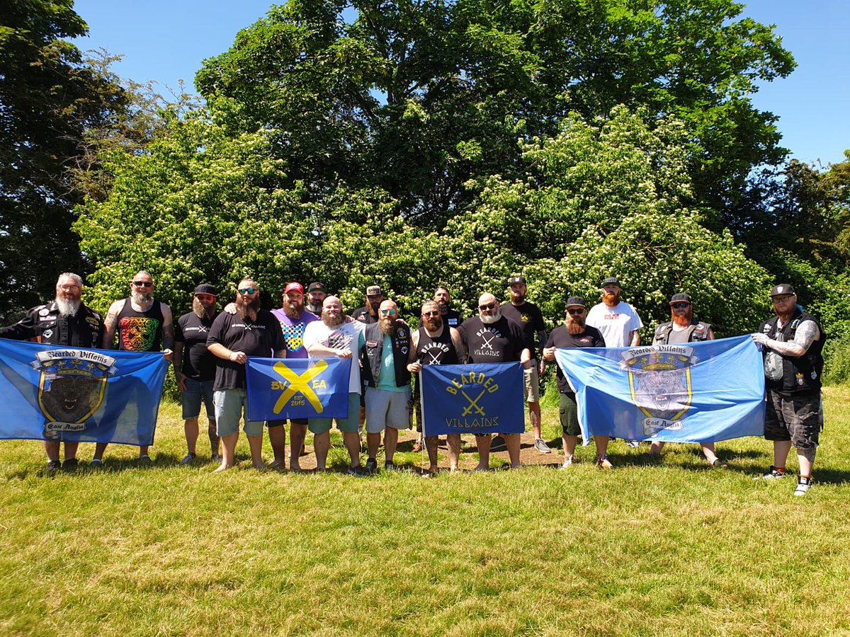 BVeastanglia's tweet photo. When East Anglian Villains get together on a hot sunny day we all have fun.
➖➖➖➖➖➖➖➖➖➖
🐺 SONS OF THE WOLF 🐺
➖➖➖➖➖➖➖➖➖➖
#beardedvillains #ukvillains
#bvea #charity #elliottsarmy
#family #respect
#bveurope
#loyaltymakesyoufamily
#onebrotherhoodoneship #beard https://t.co/CJQ6tiJgQR