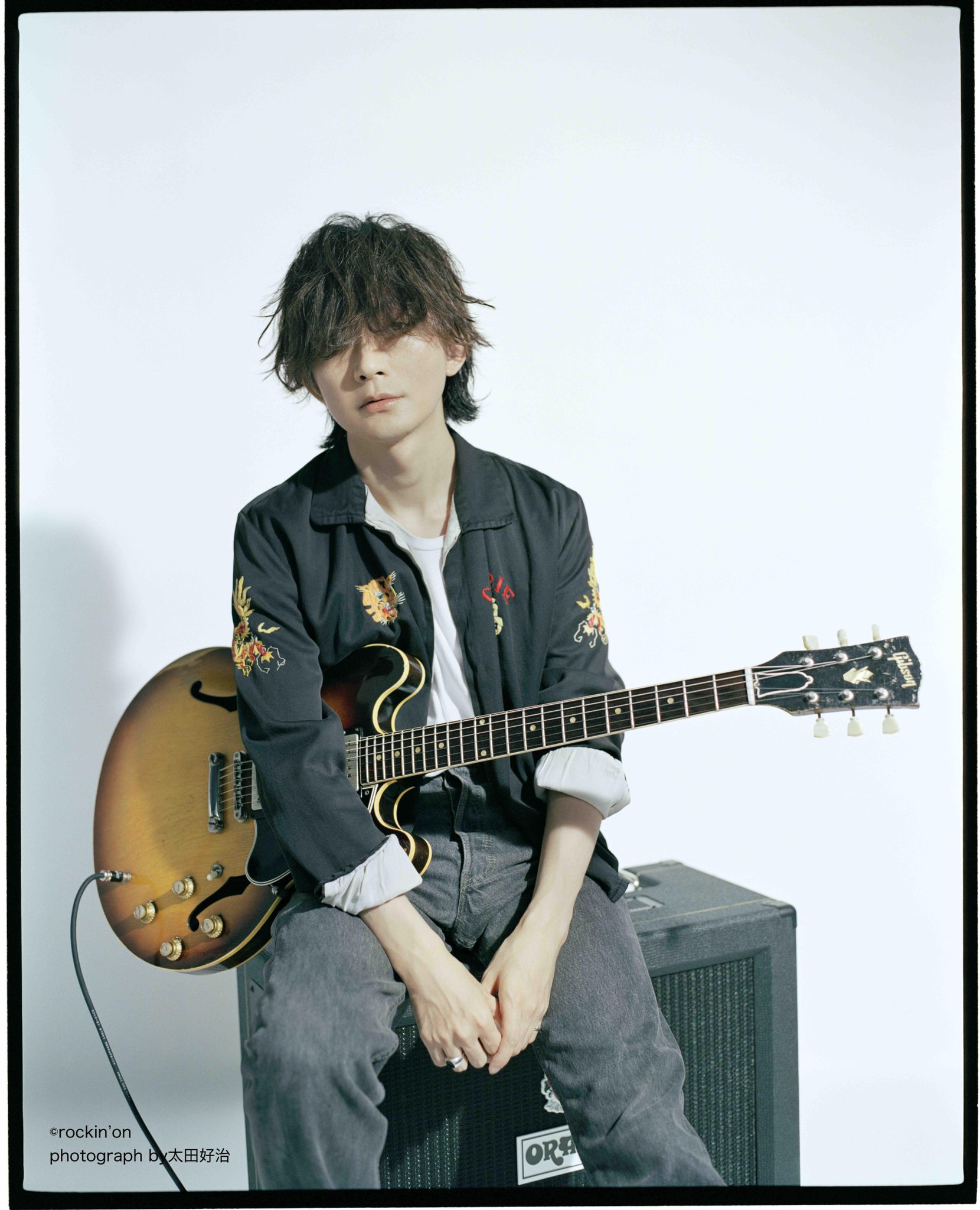 BUMP OF CHICKEN藤原基央さん使用ギターピック - ミュージシャン BUMP OF CHICKEN藤原基央さん使用ギターピック - ミュージシャン