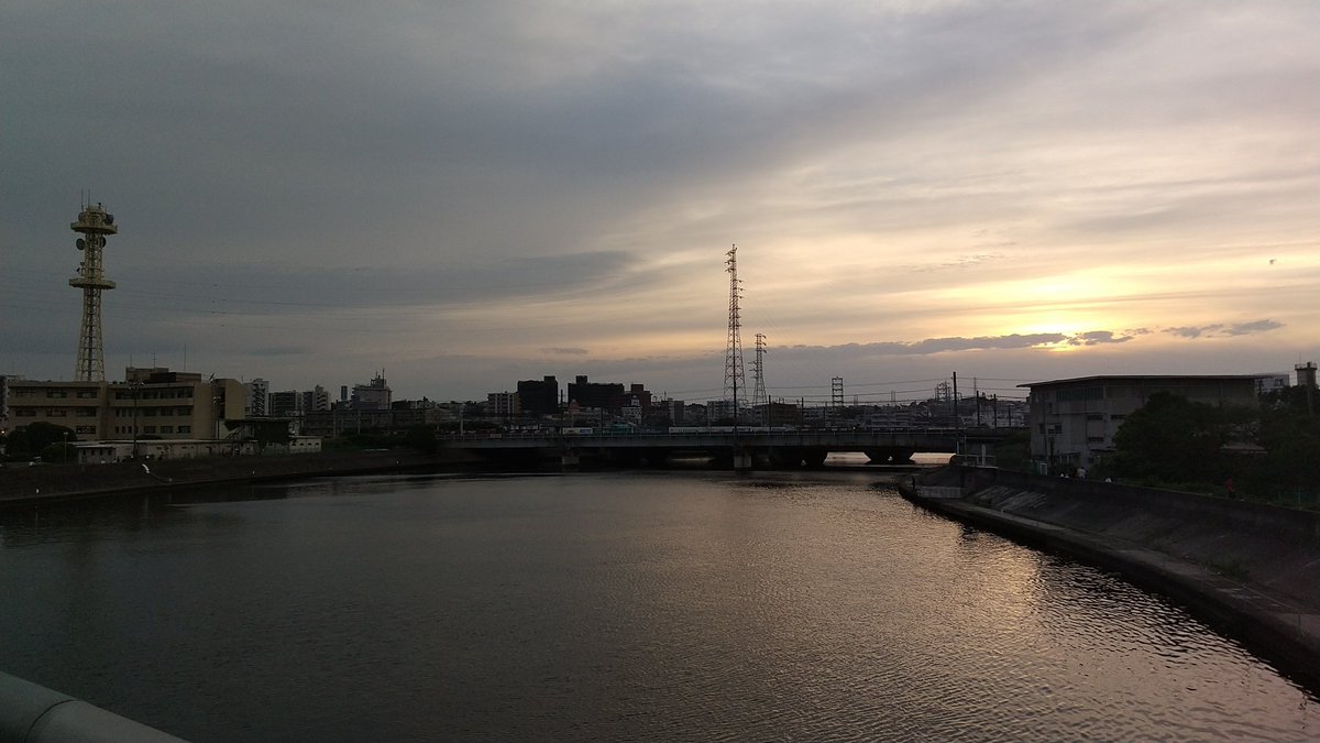 hsyoshida's tweet photo. 生憎の天気ですがリニューアルオープン中です！ https://t.co/4JbO3mSJRD