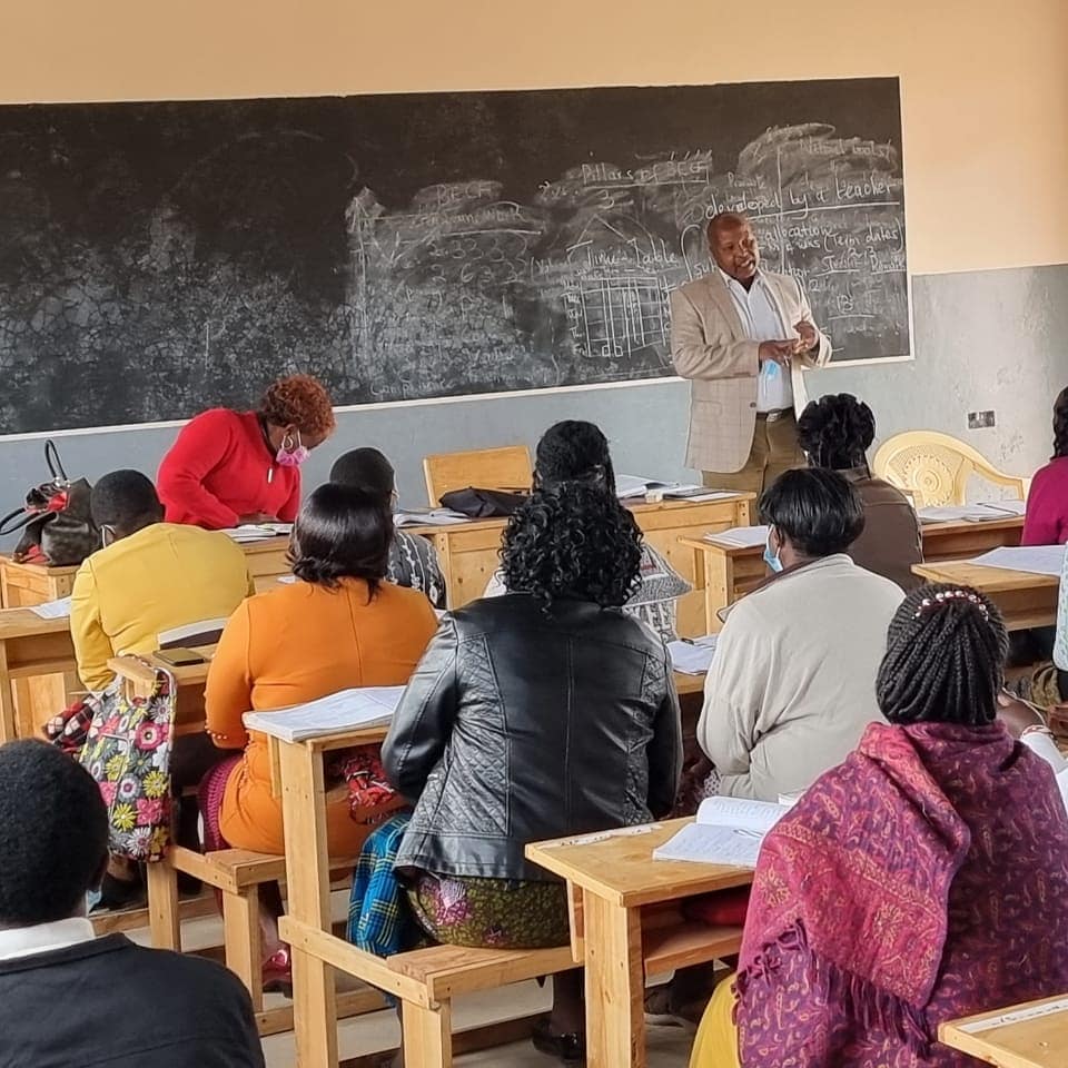 brigadiernjunge's tweet photo. Brigadier Njung'e Kihu addressed to more than 50 ECD teachers from around Gilgil Subcounty during a seminar held at Township Primary School, Gilgil and that was meant to train and appraise them in regards to the new Competence Based Curriculum (CBC) 
#Gilgilyetu
#kusemanakutenda https://t.co/tj6Di87if5