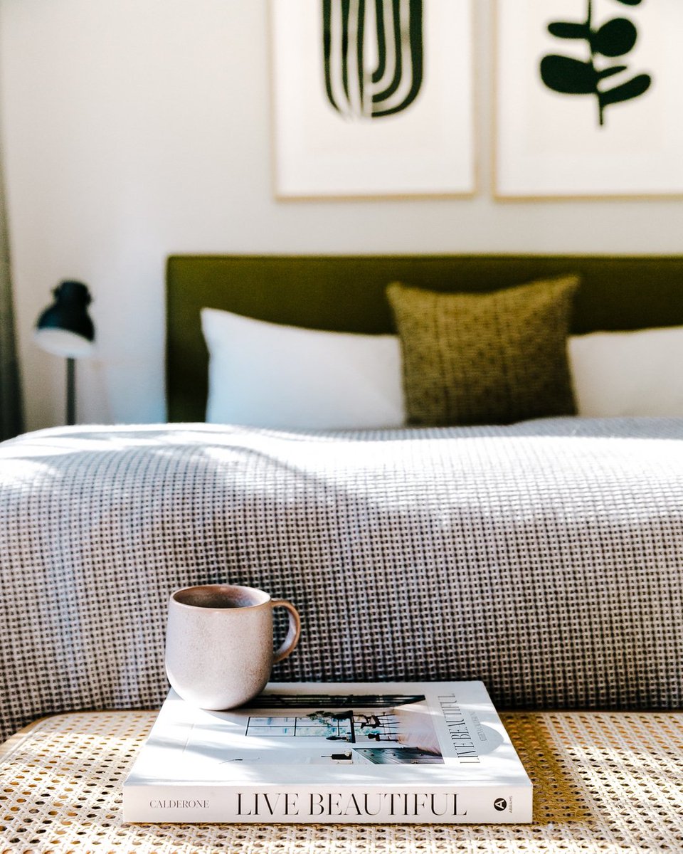 Bedroom style <a href="/cloud/">cloud ☁️</a>.parade.leura @altusdesignstudio 

#leura #eatreadlove #travel #holidayproperty #ontheroad #roadtrip #stayandshoot #lifestyle #workfromwherever #australia #nsw #visitruralandregionalaustralia #bluemountains #weekendescape #nsw