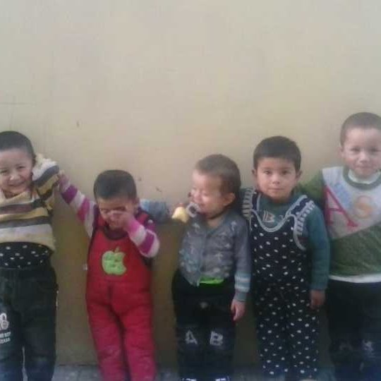 HenimhanTurdi's tweet photo. بۇ كىچىك ئۇكىلىرىم جۇڭگو كوممۇنىستىك پارتىيىسىنىڭ بالىلار جازا لاگىرغا قامالدى گۇناھى ئۇيغۇر بولغانلىقى ئۈچۈن بۇلارنى قۇتقۇزۇشۇمغا ياردەم قىلشىڭلارنى ئۈمۈت قىلىمەن دۇنيادىن ياردەم سۇرايمەن #HenimhanTudi #Uyghur #Uyghurs #UyghurGenocide  قەشقەر دۆلەتباغ 15 كەنىت 4 گورۇپ 64 نۇمۇر https://t.co/I9MsjE71nx