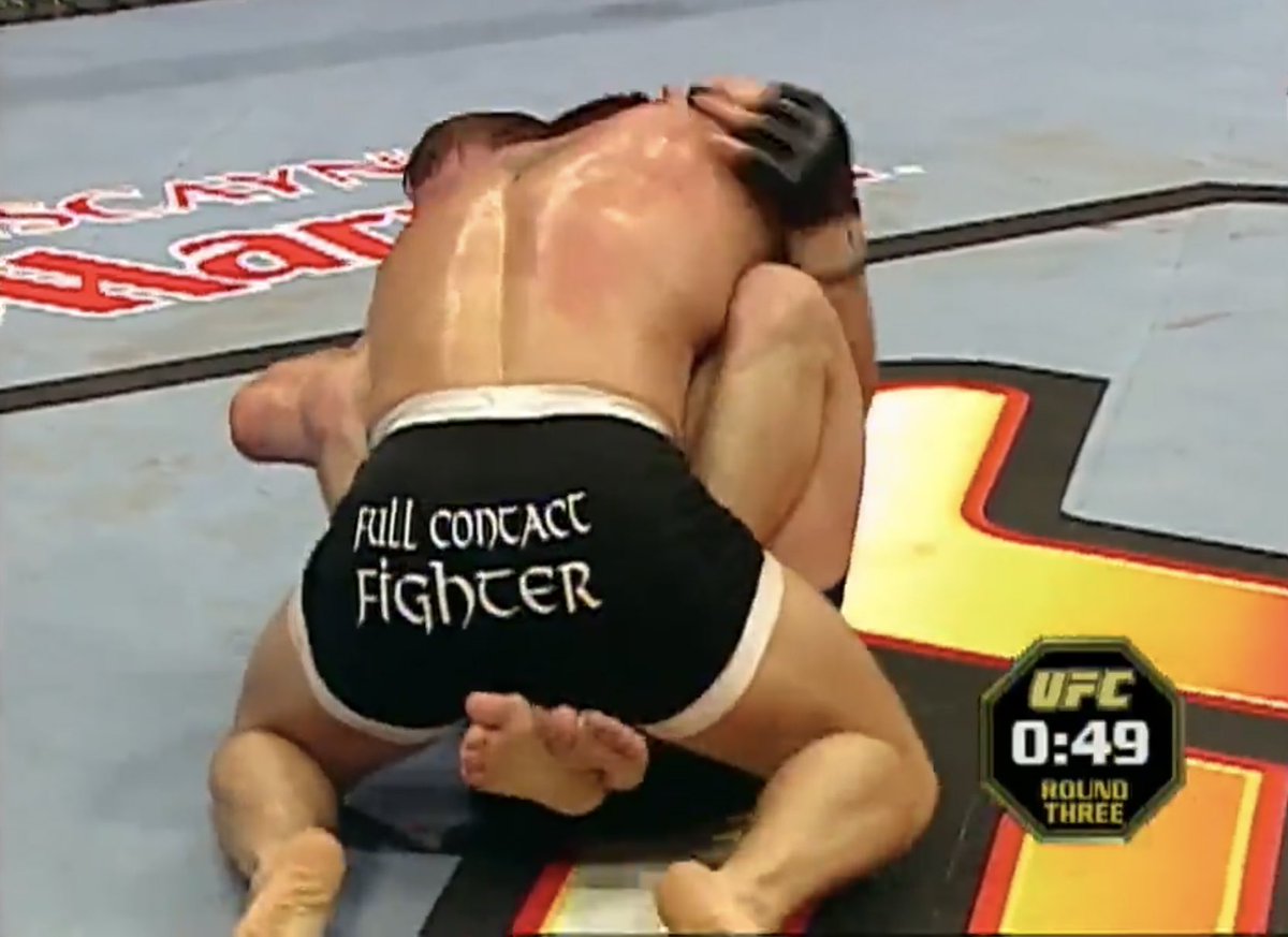 RMH_MMA's tweet photo. Matt Hughes bigger and stronger but Sean came to fight. He had his moments within the fight. #UFC42 https://t.co/ZTroHiB1Sb