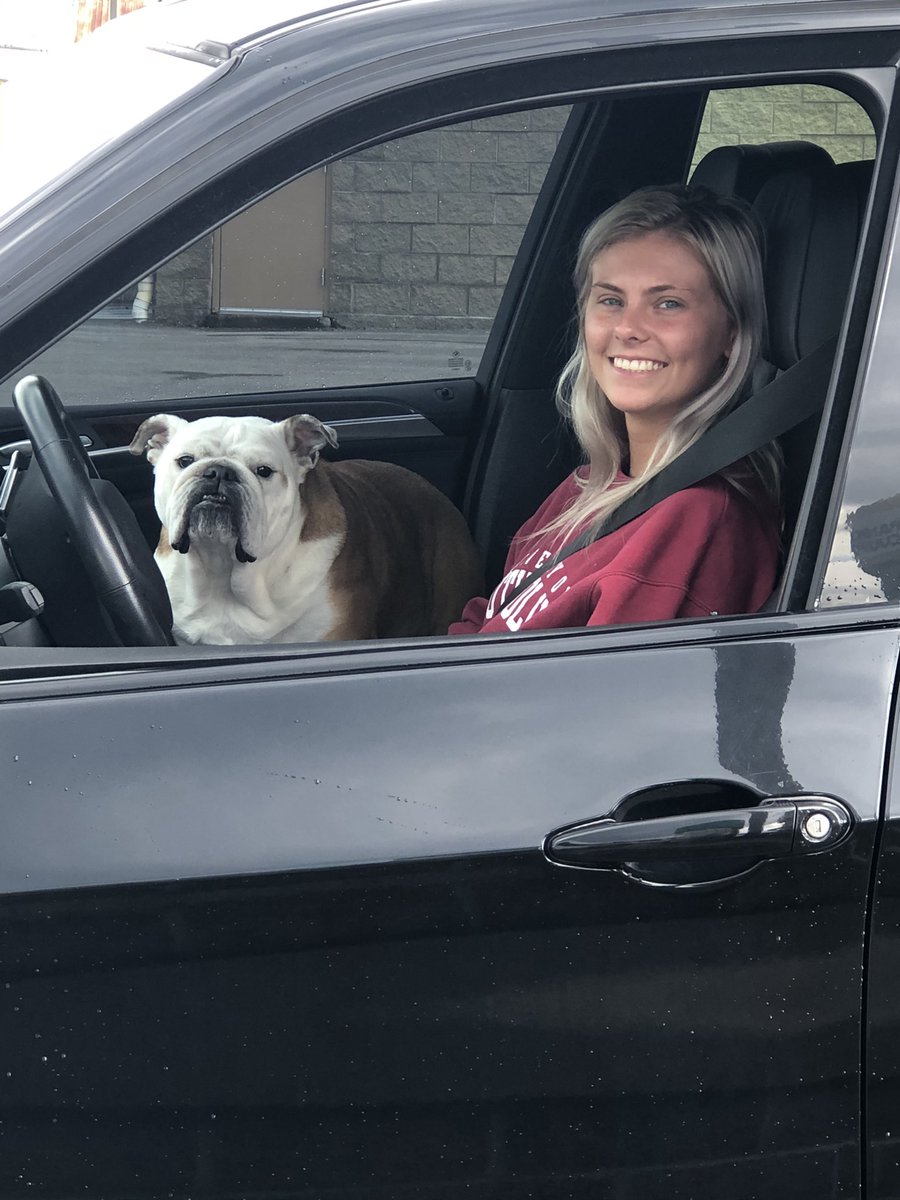 Went for a ride with my sister. I love cruising ❤️🐶👊🏼