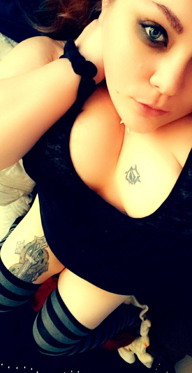 ShadeLotus's tweet photo. #bbwselfie #follow #bodypositivity #bbwgoddess #biggirls #bigbeautifulwomen #snapchat #fatbabe #webbw #selflove #bbwfeet #beauty #thickwomen #onlyfans #love #fatgirls #sexy #bbwsarethebest #bbwqueen #model #bbwinstagramersinstalikes @BBWONLYFANS1 https://t.co/FIgVuLdfiA https://t.co/8SAWoOIAuD