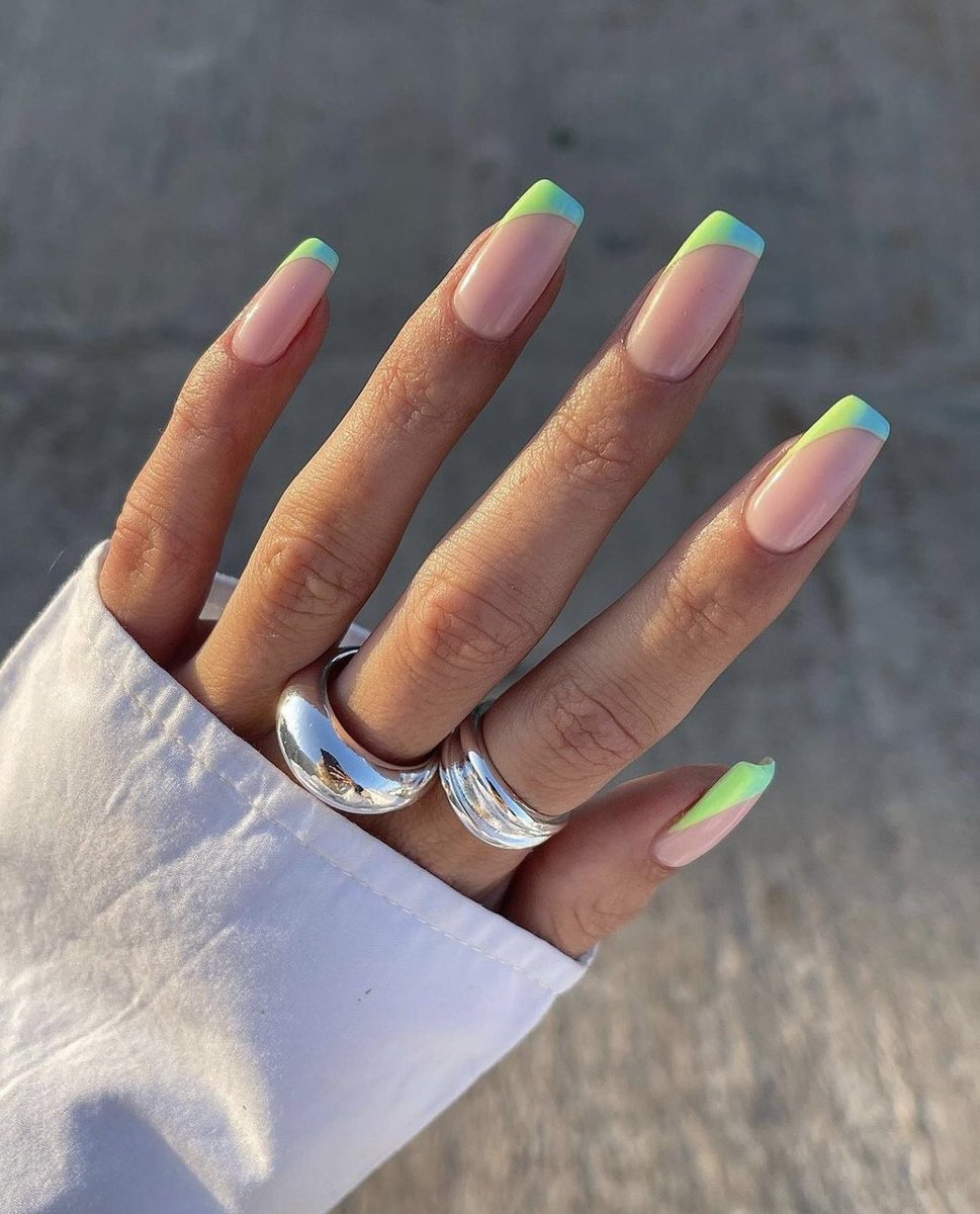 ishpreetkaur__'s tweet photo. Ombre side French or Fluro tips ? https://t.co/sKjrA4WqEU