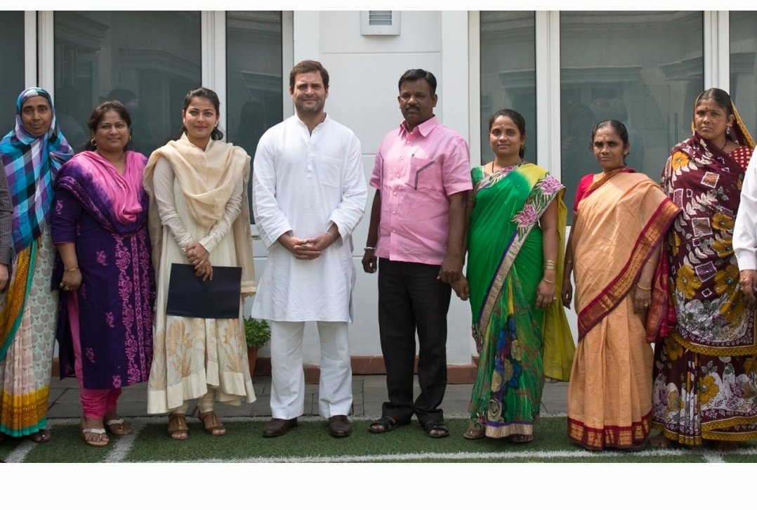 ShindePraniti's tweet photo. Happy Birthday Shri Rahul Gandhi ji ! @RahulGandhi https://t.co/mydZQ5LPsE
