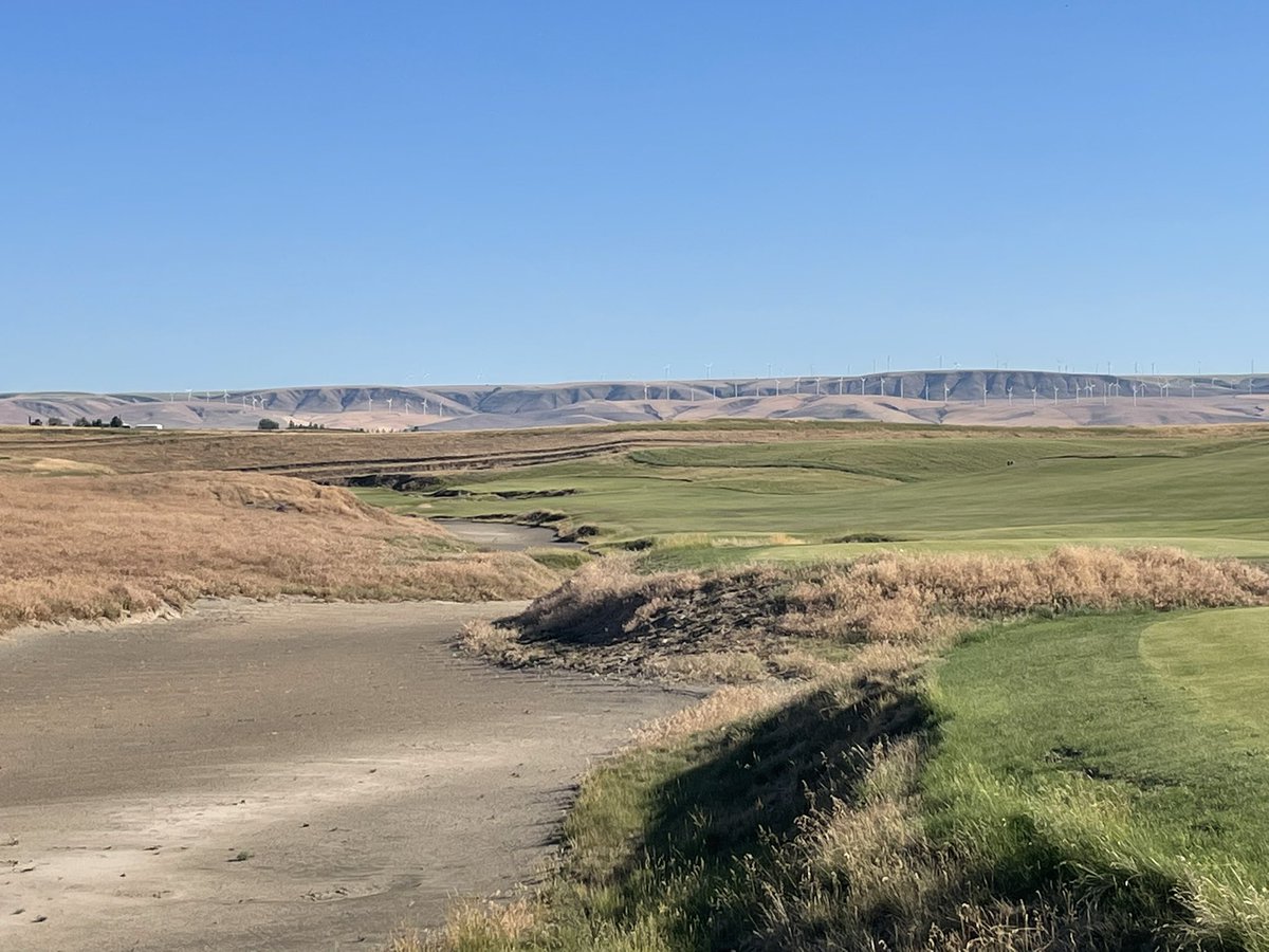 walkinggolferOG's tweet photo. Round 1 @WineValleyGC in Walla Walla. Early verdict = fun course. Plenty of width, opps to score well but big numbers lurking off the beaten path and green movement keeps you on your toes. Enjoyed the walk despite 90* temps! #dryheat #stripedit https://t.co/bPLCNYWQ7y