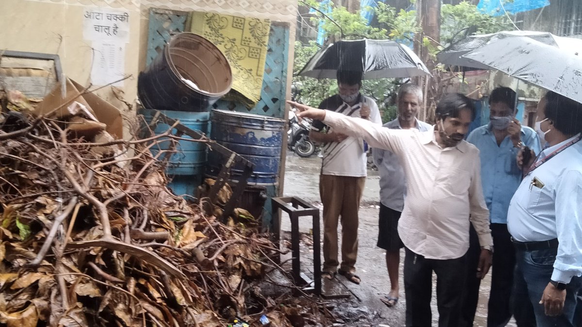 BjpRahulGupta's tweet photo. Looking at current situation due to rain and trouble faced by local people in Ward 93, I have raised this issue before @mybmcWardHE official many times,Today Mr. J.O. Karanje Saheb, visited at Spot and given assurance of clearing all this raabit and garbage within one week @mybmc https://t.co/sCUh4PkVtV
