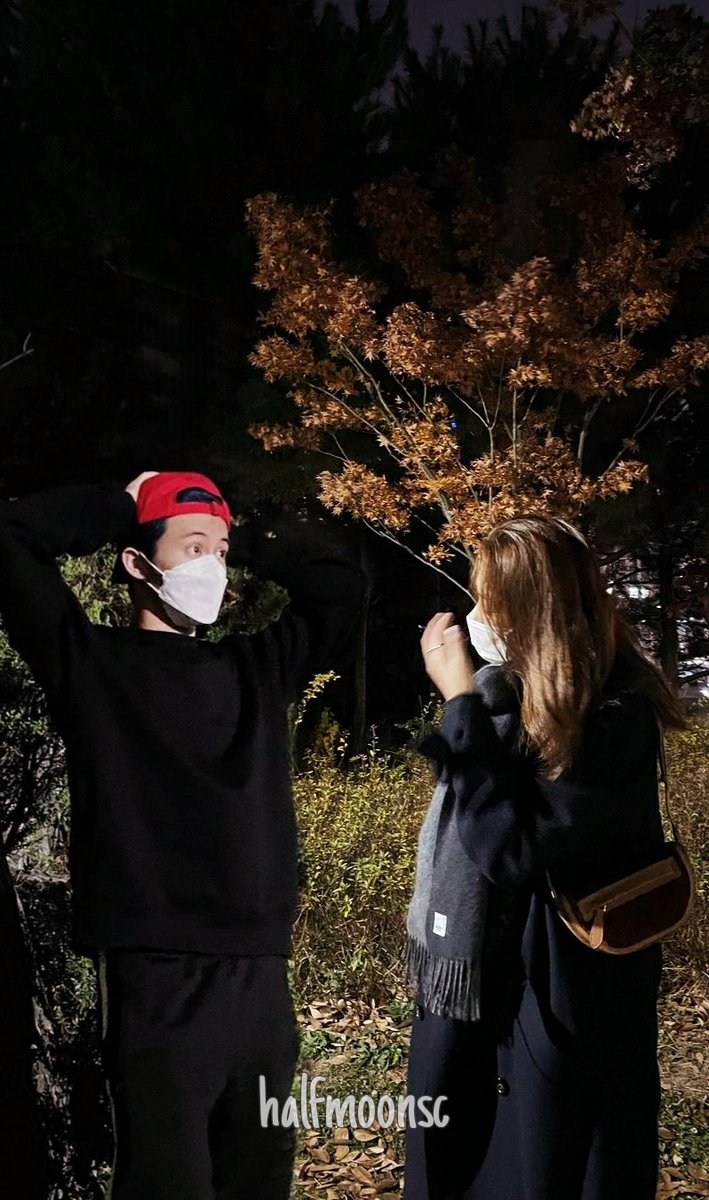 halfmoonsc's tweet photo. 📸 Keumi Edit 📸

day &amp; night

#Keumi #MarkMina https://t.co/D3nnCPaQM3