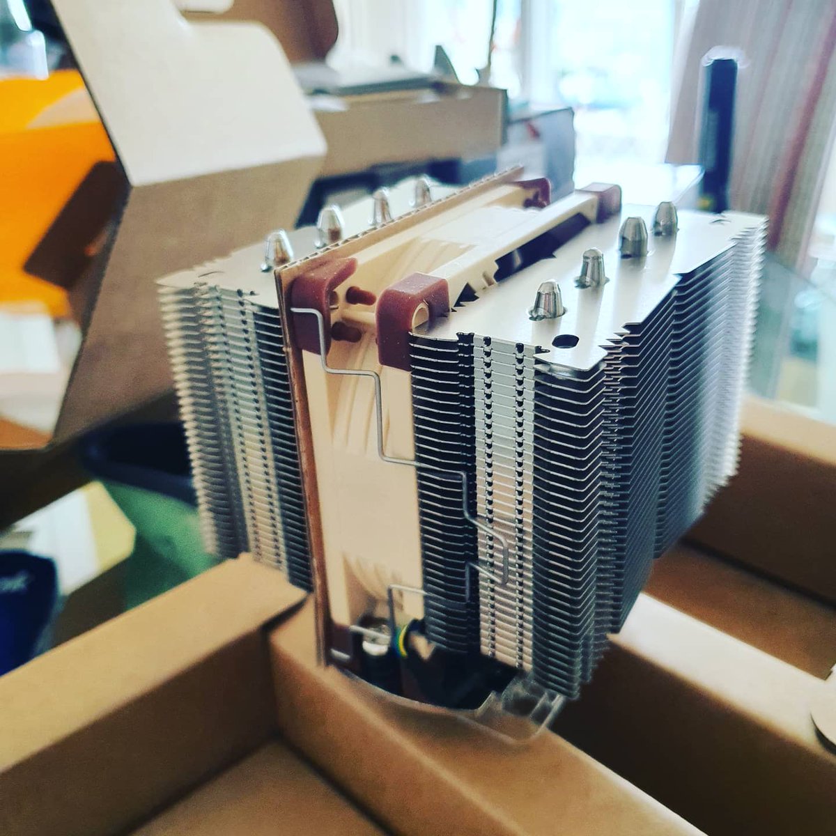 MaxCrandale's tweet photo. #Ryzen 5 3600
#Noctua 
#headless #ASRock
#XMR #monero
#XHV #haven #havencoin
#XLA #Scala #scalacoin
#PASC #pascal #pascalcoin
#ARQ
https://t.co/rzPfHOHxm8 https://t.co/YdM2xRownu