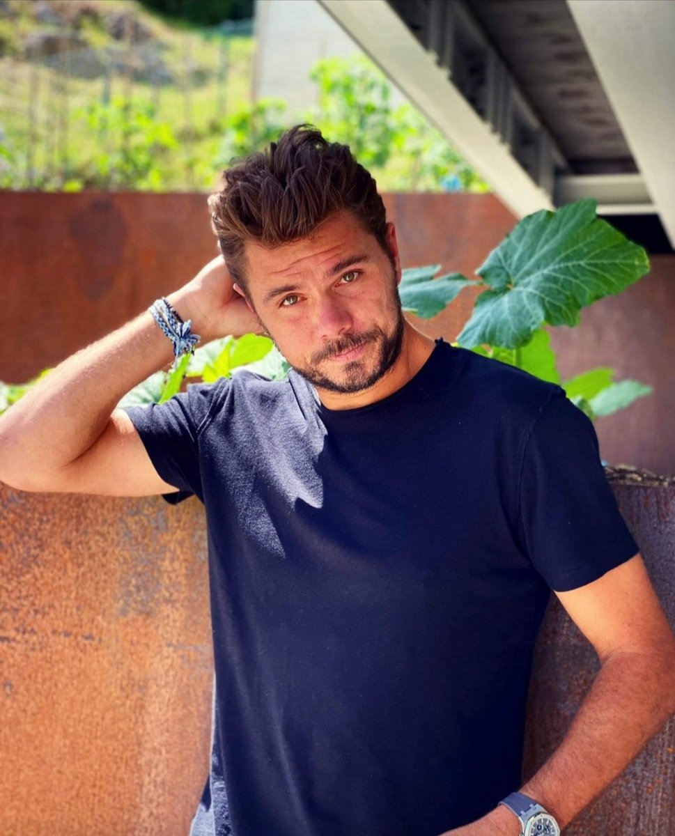 chda7777's tweet image. Happy Saturday everyone 🤗 

#MrHandsome #StanLook #StanTheMan #Wawrinka 

(His pic from last year when he was in Switzerland)