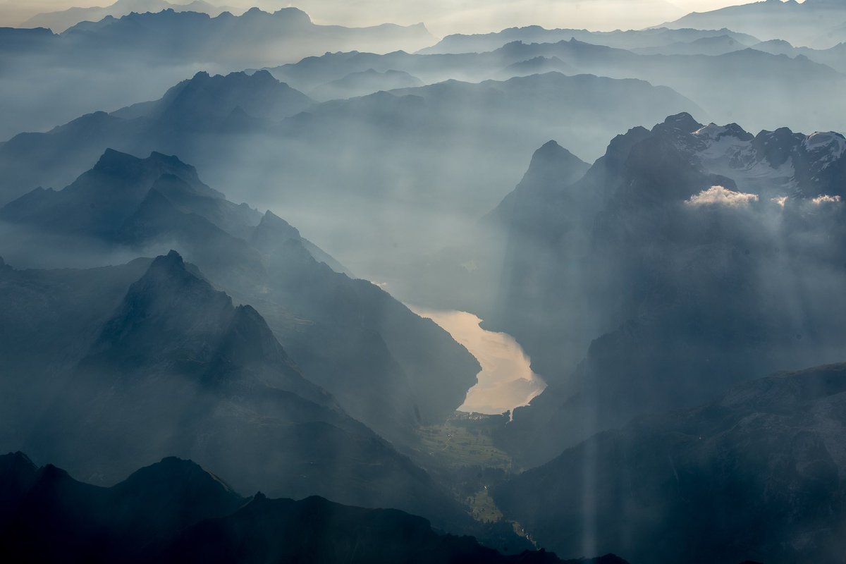 travelopher's tweet photo. @f20visuals @FlakPhoto I love travel and landscape photography and would love to be a part of the Twitter photographers community. https://t.co/N30p5mza2Q