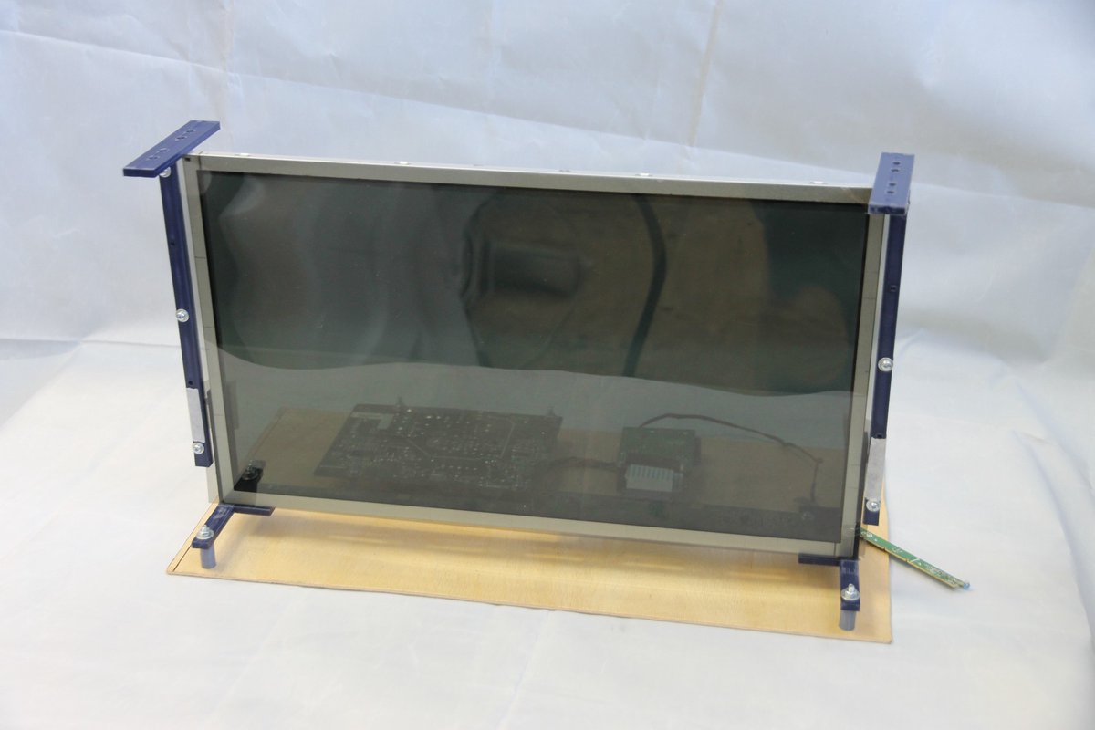 reangeorge's tweet photo. The high-quality polarizing film allows getting a high-quality image. Non-blured picture.
High screen transparency ~ 40%.

#endurance #endurancelasers #interstellar #movie #lcd #lcdscreen #display #monitor #research #science #transparent #semitransparent #lcdtft #tftscreen https://t.co/KSedW8kvFW