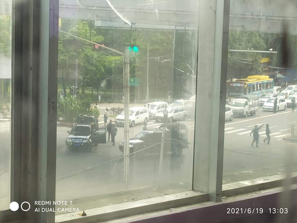 According to eyewitnesses, Terrorists (SAC) forced some bypassing cars to stop &amp; ordered passengers from cars to pick up sheltered flowers on ground by pointing guns under Myaynigone Bridge at around 1:05PM today.Some girls wearing flowers also had been abducted too.#June19Coup