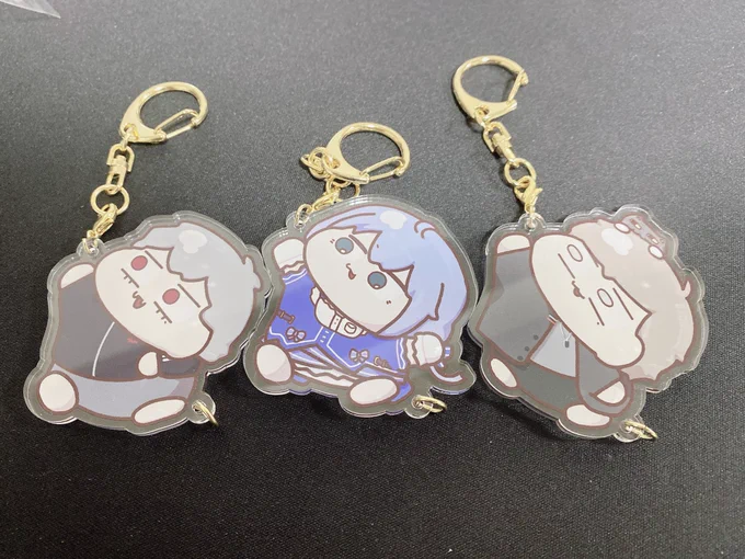 思ってた数千倍反応して貰えたのでにじそより先にBOOTH販売することに致しました!
6月下旬〜7月上旬あたりでBOOTHで販売できると思います〜。
セット販売のみで
まだ確定していませんが2300円位にはなりそうです🙇🙇 