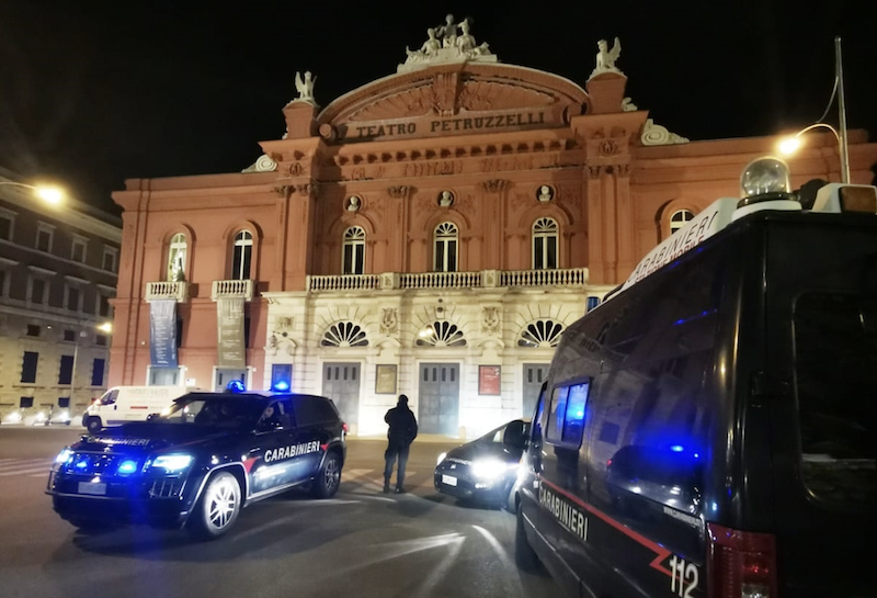 Borderline_24's tweet photo. #Ricercata da mesi in tutta Italia per vari reati: arrestata a #Bari 52enne
https://t.co/pfrPEO4Q6T
#Arresto https://t.co/RRneogkaRp