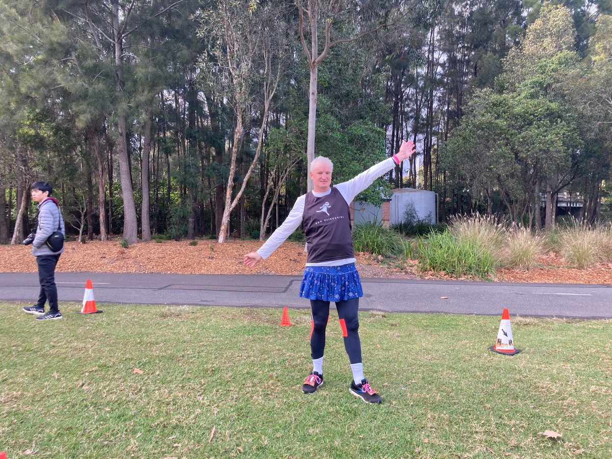 JaseAURunner's tweet photo. WINTER SOLSTICE PARKRUN
Before running a cold 5ks I did the first timer's briefing for the first time so undertook a new volunteer role. Did the 5ks in 31:08 #runninglikeagirl representing @onegirlorg with #snowflake #runningskirt #parkrun #parkrunau #rhodesparkrun #loveparkrun https://t.co/nOOIYy1SOR