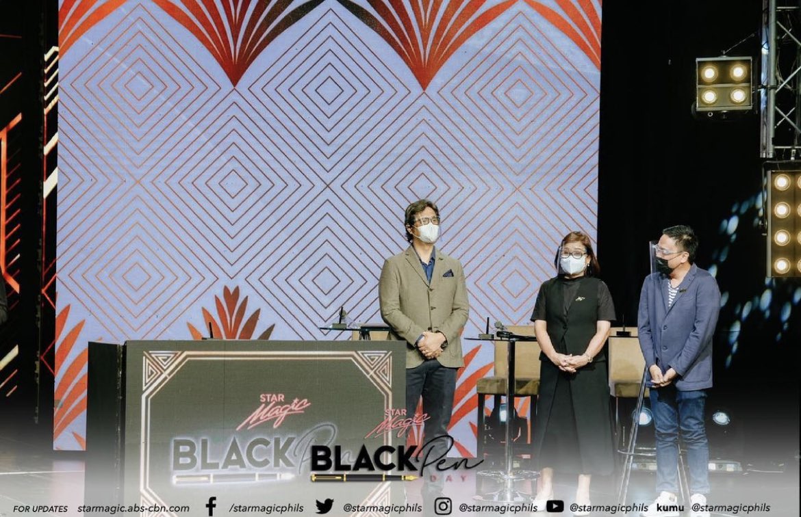 mwtrendsetter's tweet photo. Another highlight of the event is the recital of the Star Magic Credo by the artists, who will pledge to give their best in every performance. 

BLACKPenDay HOST EDWARD

#MayWard
@Barber_Edward_ @maymayentrata07 https://t.co/RKwoPRJTPF