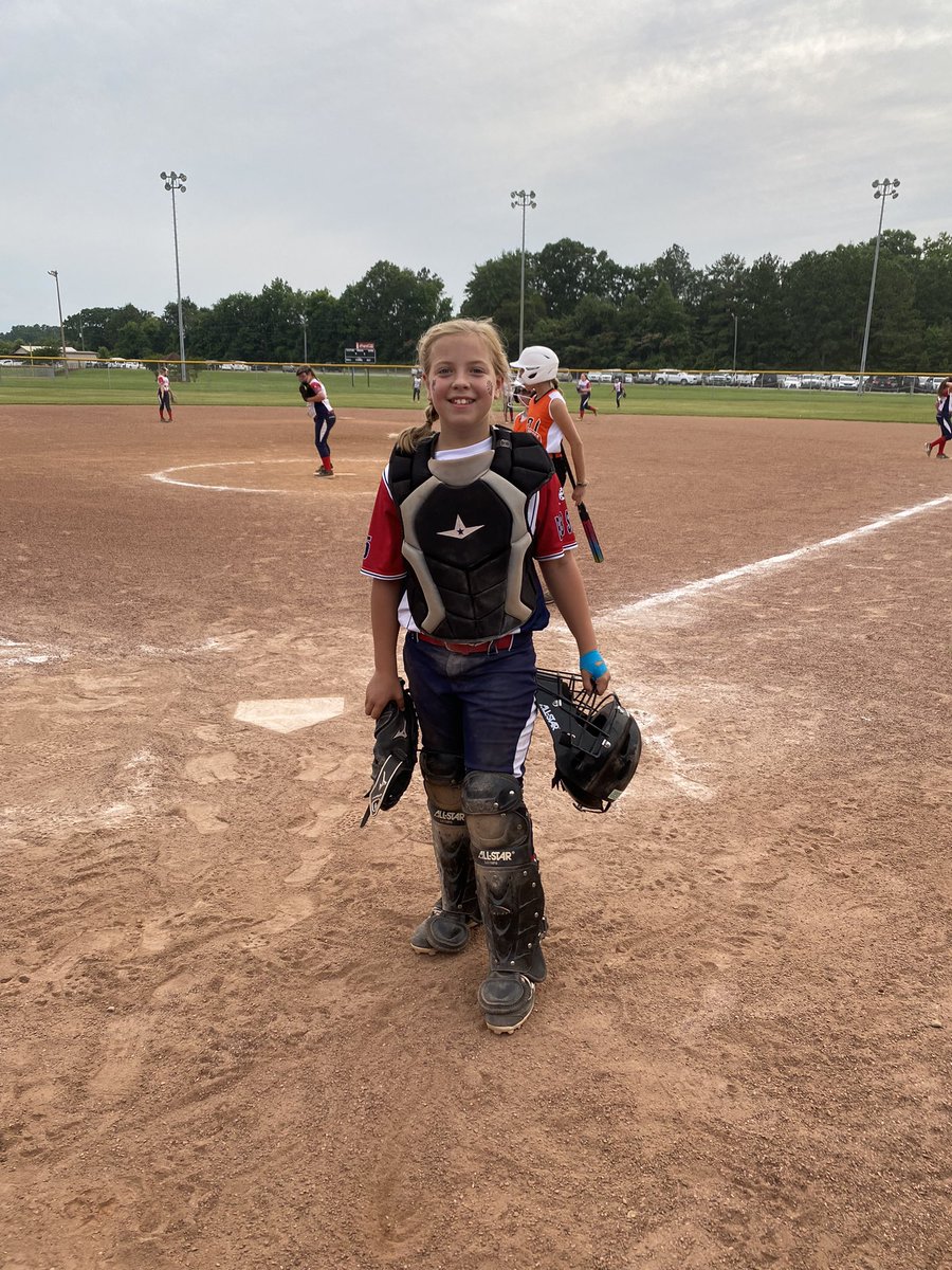 A2sMommy's tweet photo. Kiddo, Iβll forever be your biggest fan! β€οΈππ₯ That smile owns my heart. 6hours. 4 games catching back to back. #catchemup #thesearethedays https://t.co/olHoFZBbN8