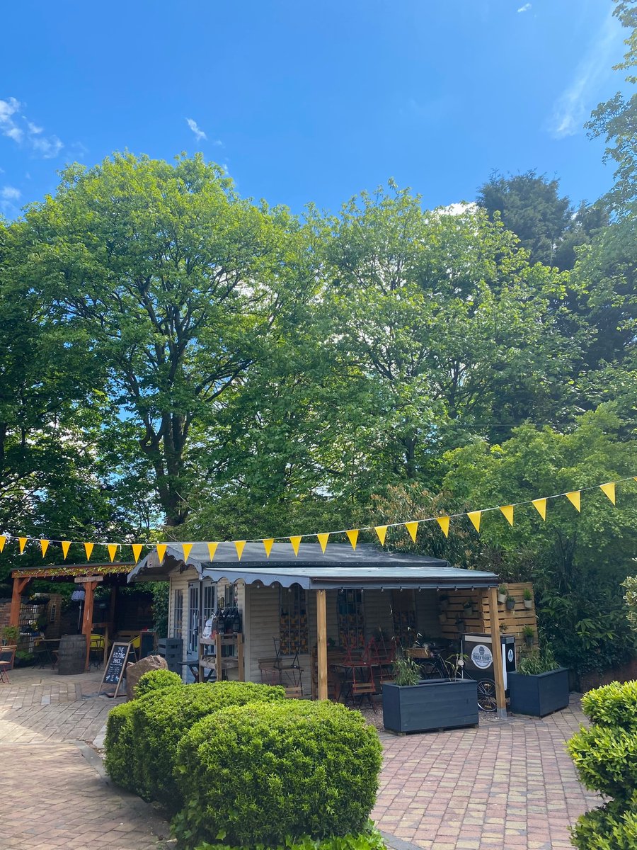 Our fabulous @biltong_shack_ is open today for some gorgeous street food! 🧡