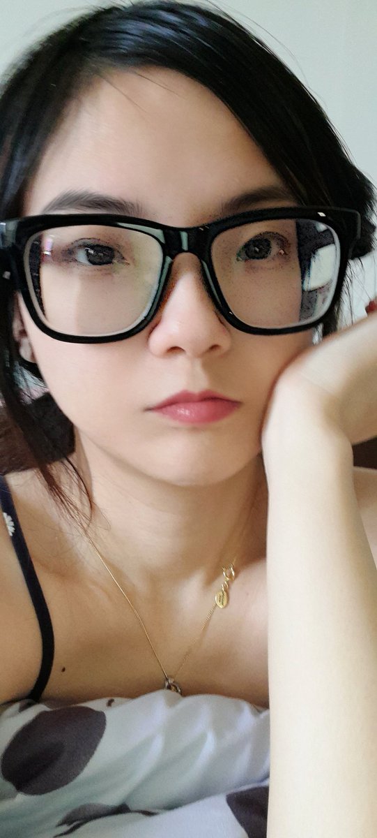一整個無聊～
😪🤤😪🤤 https://t.co/tHxftGUiqC