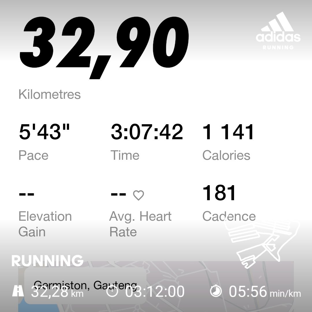 s_siraji's tweet photo. #weekendlongRun #MorningGlory #runforriri #RunningWithTumiSole #RunningWithLulubel #FetchYourBody2021 @runningwithTum1 @Hlela_Lulubel @Mashabalm @dnkoni do better than yesterday for the future tomorrow. https://t.co/lsKWMZtPc1