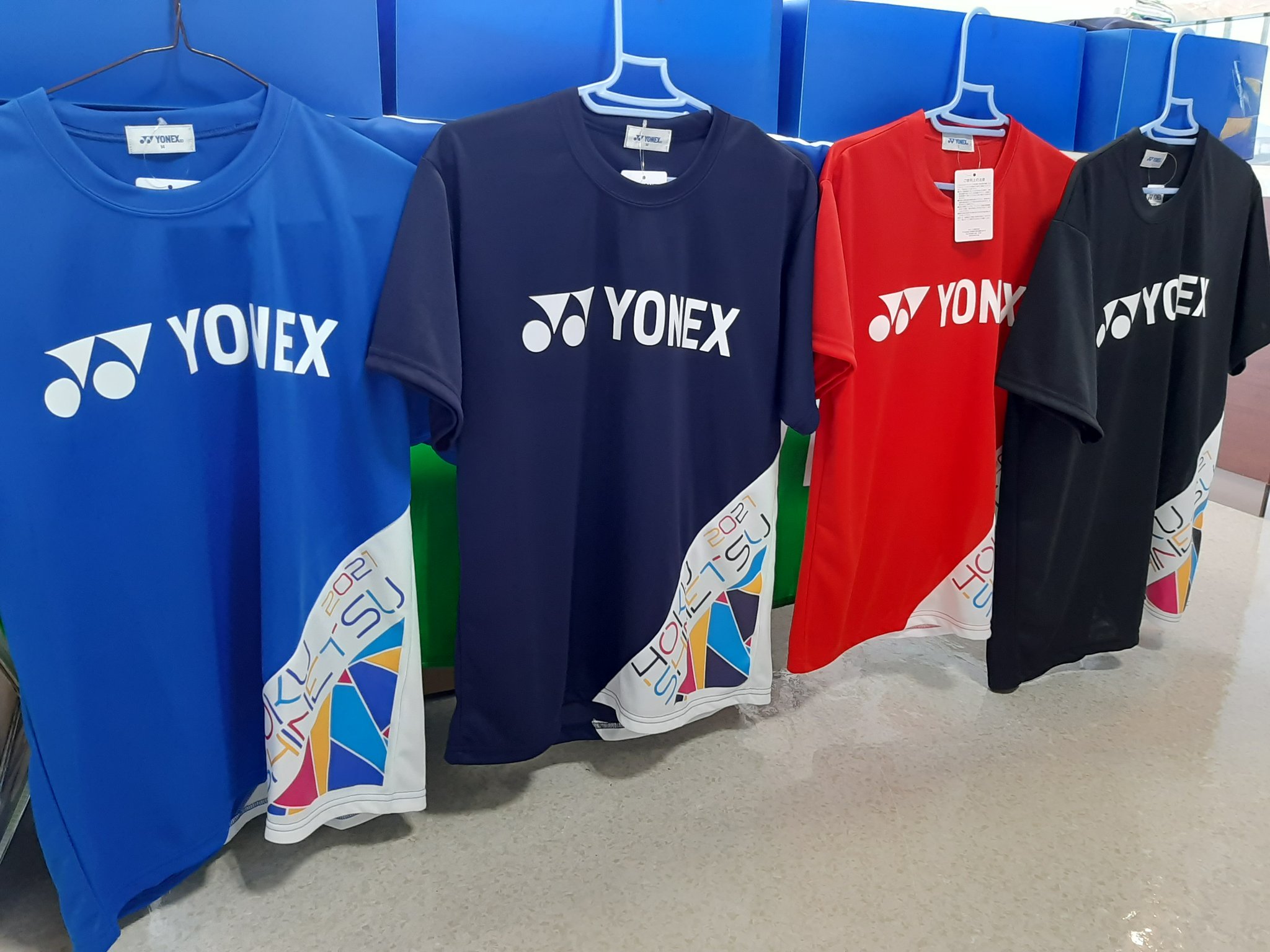 山田潤子 今日は 北信越高等学校バドミントン競技大会に来ています ヨネックスブースは北信越地区限定tシャツを中心に販売しています プリントがすごくかわいいです 明日まで 販売しています 選手の皆頑張れー ヨネックス Yonex 北信越
