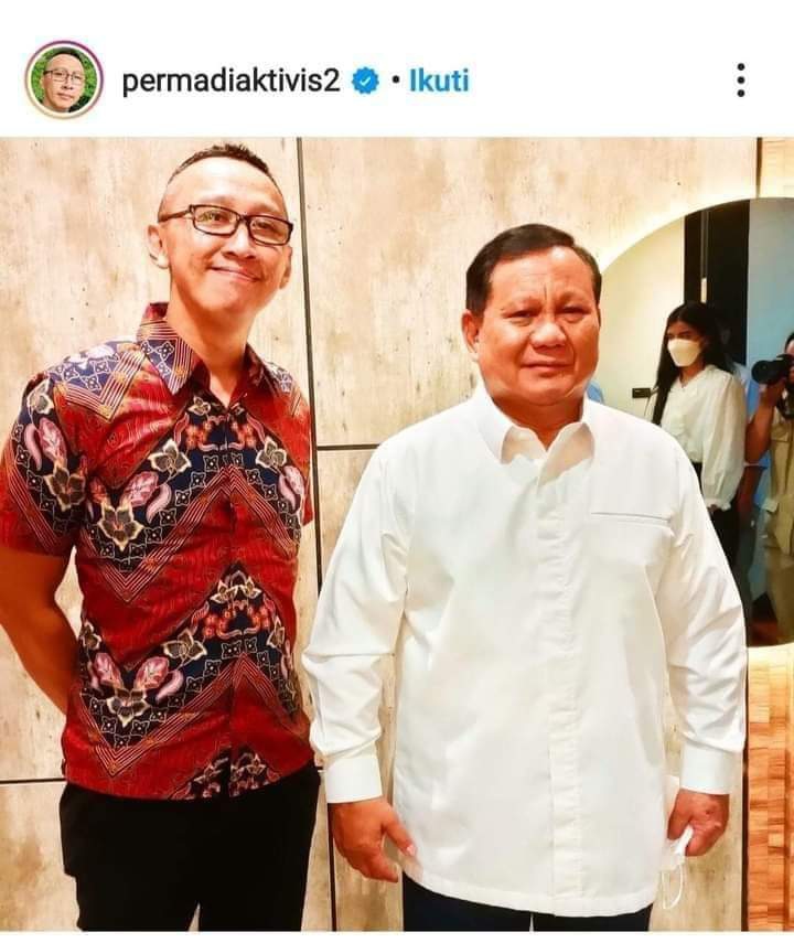 Akhir nya Wowo berteman dgn Buzzer yg suka Mengolok2 Ulama, apakah itu artinya wowo setuju dgn sikap si Abu janda.?