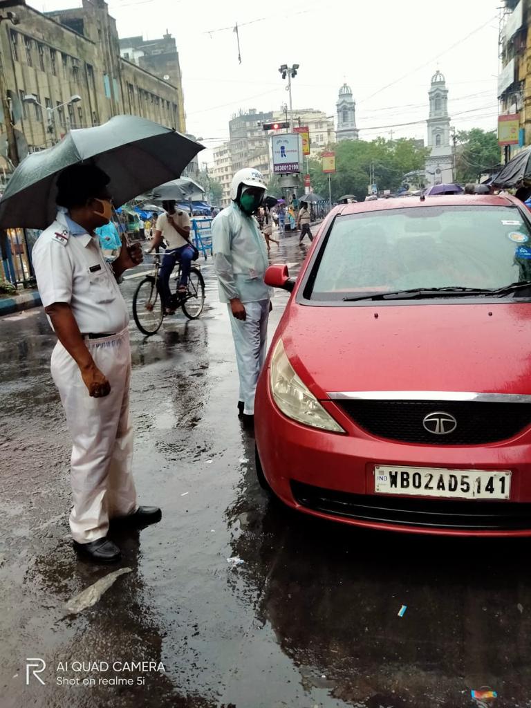 KPCentralDiv's tweet photo. #NAKA_Checking
#We_Care_We_Dare
@KolkataPolice @CPKolkata https://t.co/SZJAMK78SV