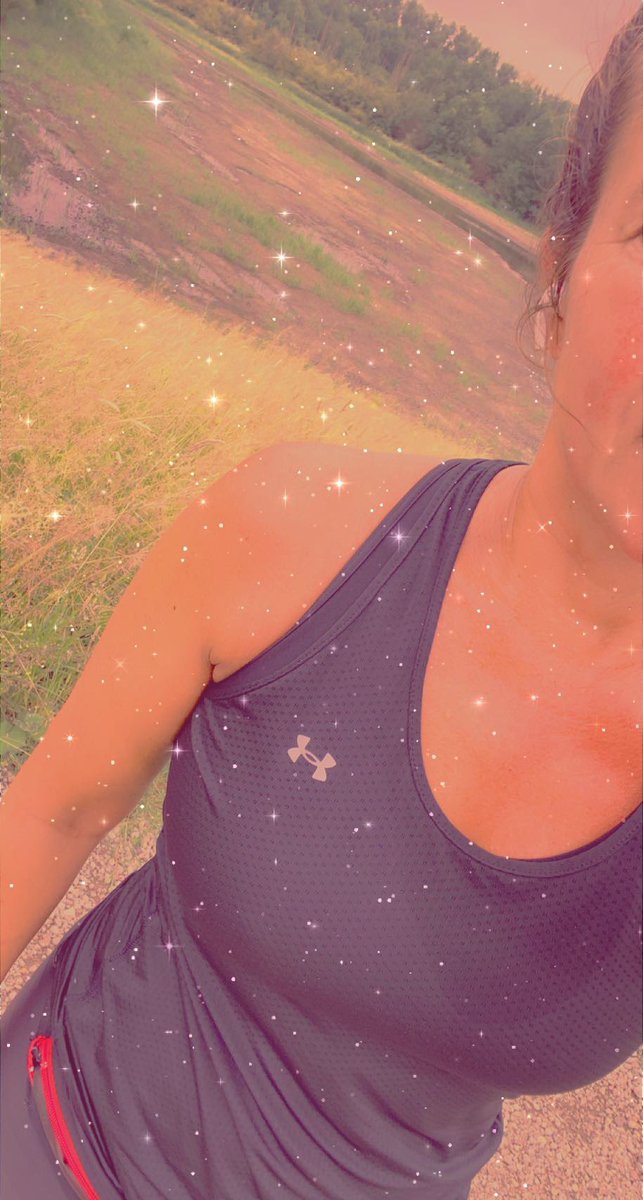 Dresscode for this morning!
#run #running #underarmour #hardloopmoeders #