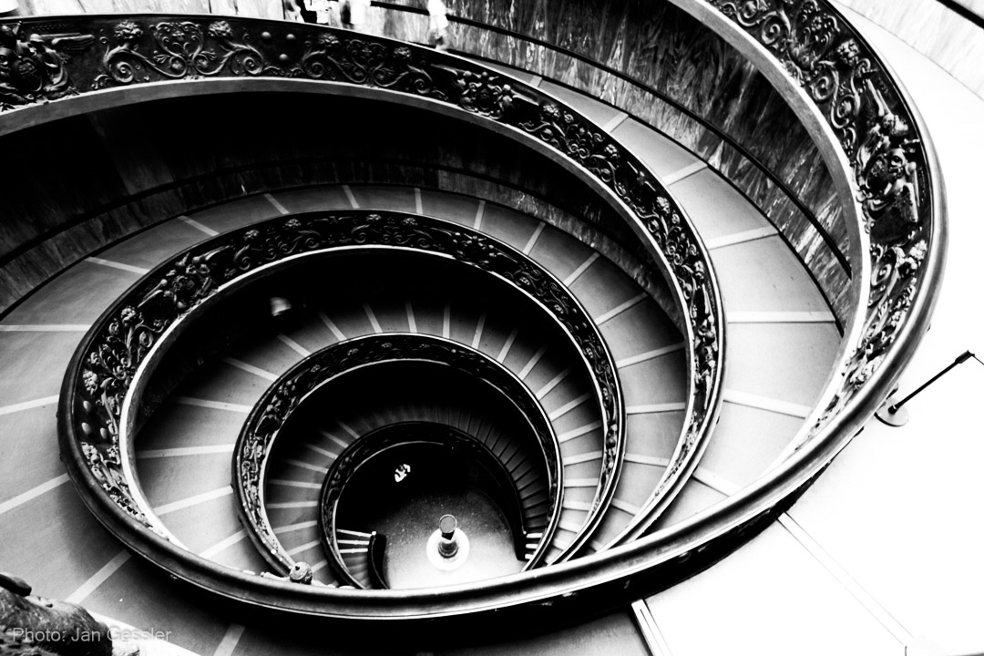 Streetphoto by  Jan gessler#blackandwhitephotography #streetphotography #bwstreet#photoart