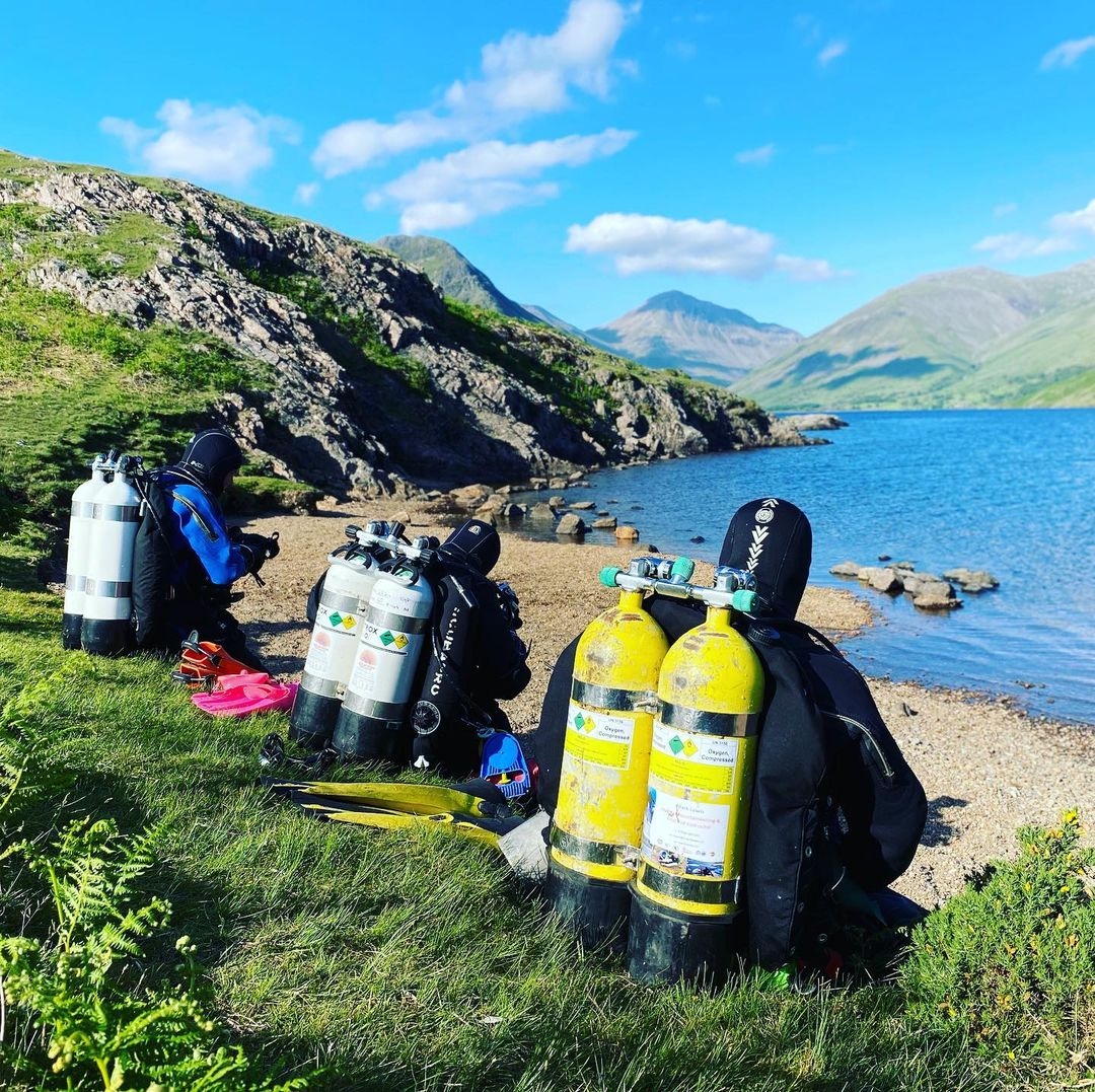 NorthernDiverUK's tweet photo. With so many great dive sites across the UK, we are spoilt for choice! Where will you be diving this weekend?
📷 @marklewisadventures - Wastwater, #lakedistrict
#northerndiver #scuba #diving #diver #dive #shoredive #boatdive #ocean #underwater #divelife #techdiver #outdoorlife https://t.co/v5VR9oTeom